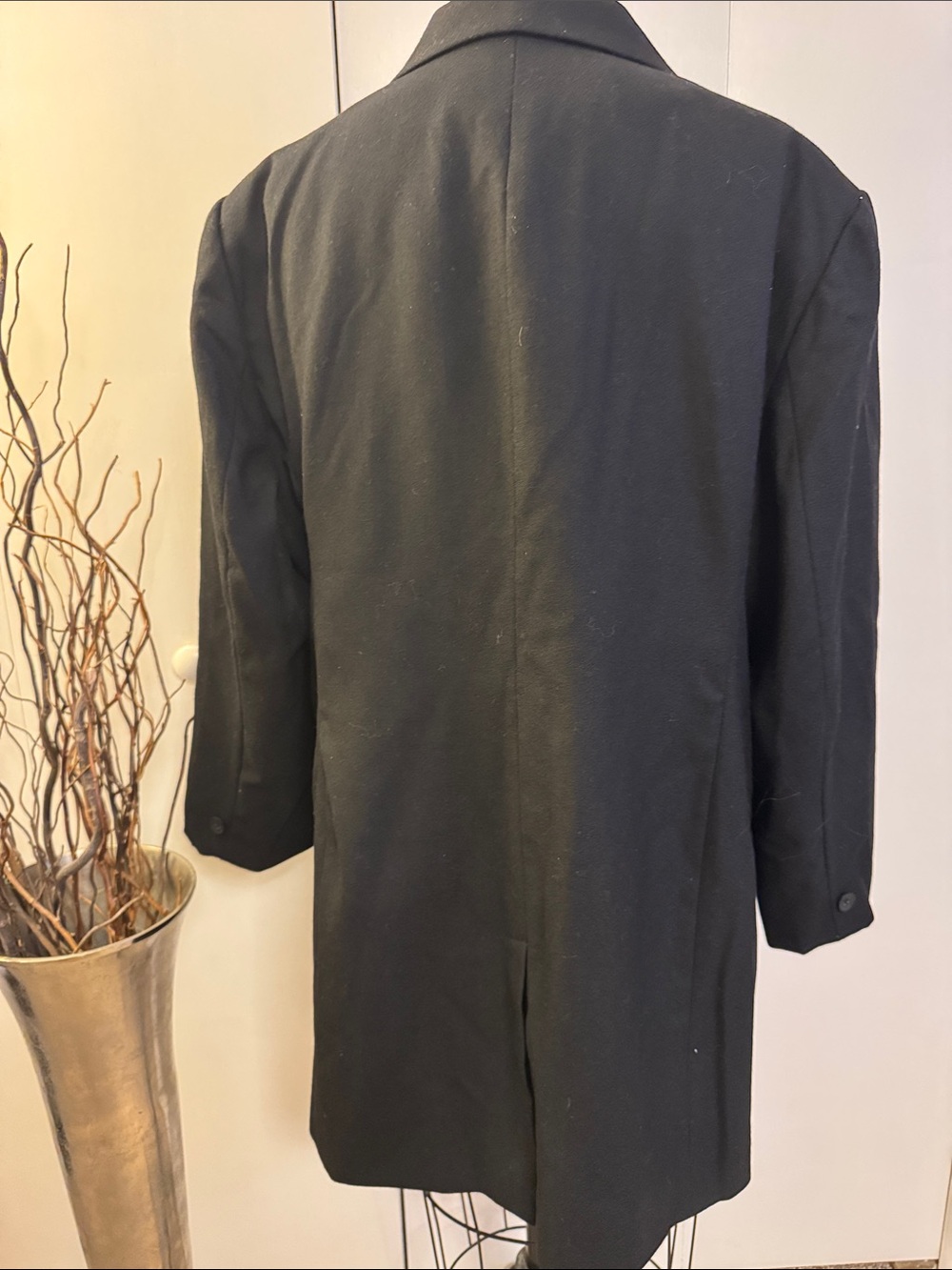 Classic Black Women's Single-Breasted Blazer Jacket - Picture 4 of 6